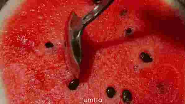 上海30万吃瓜,上海30万吃瓜群众的热议焦点揭秘