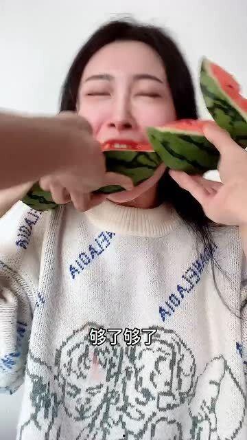 上网吃瓜,揭秘虚拟世界的娱乐狂欢