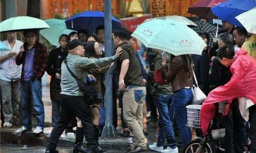 落九川吃瓜事件,揭秘娱乐圈背后的真相与争议