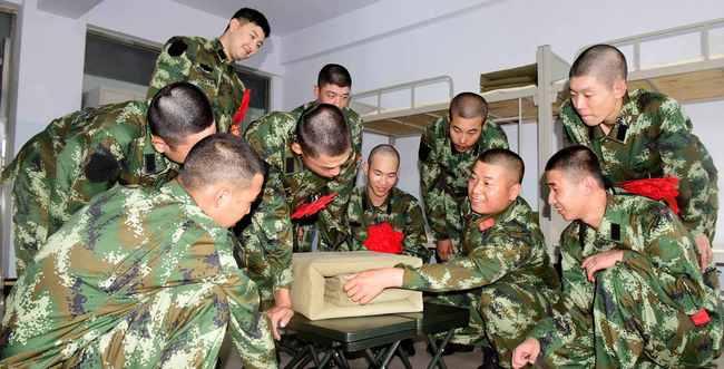 当兵吃瓜,当兵吃瓜，体验别样军旅风情