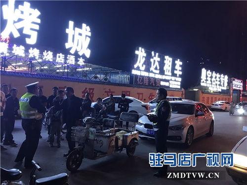 乌市交警吃瓜群众,揭秘交警日常趣闻