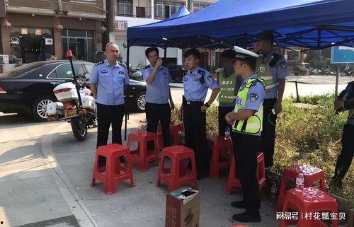 乌市交警吃瓜群众,揭秘交警日常趣闻