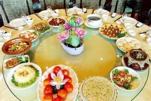 吃一个瓜与吃顿饭,饭桌欢声——一场别开生面的“吃瓜饭局”