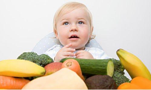 小李坐好板凳吃瓜,小李的悠闲午后时光