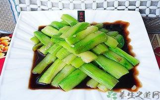 蛇瓜不去皮可以吃吗,能否安全食用揭秘